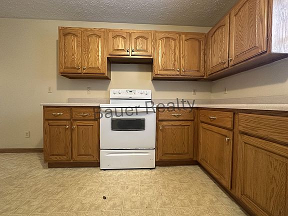 5th image of 7 Gifford St APT 1