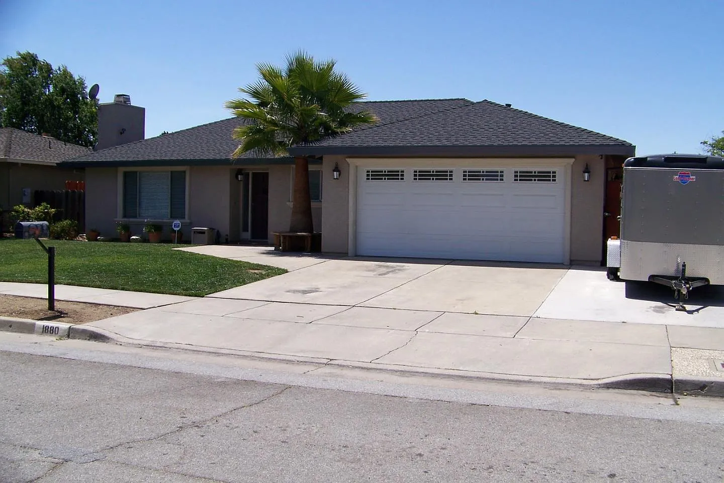 1880 Cerra Vista Dr photo 1