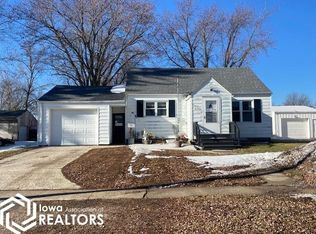 438 6th Ave SE, Britt, IA 50423