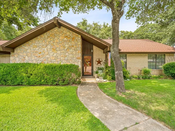 1014 N Charlotte Ave, Stephenville, TX 76401