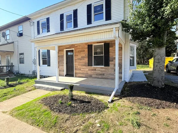 35 W Church St, Blackwood, NJ 08012