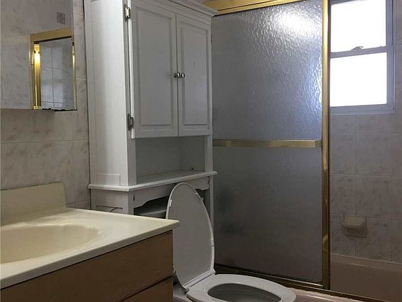 4th image of 500 Terrace Blvd