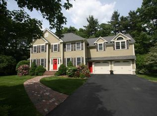 22 Steeple Chase Cir, Westford, MA 01886