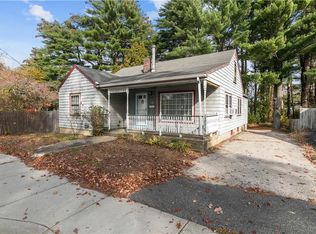 22 Arnold Rd, Coventry, RI 02816