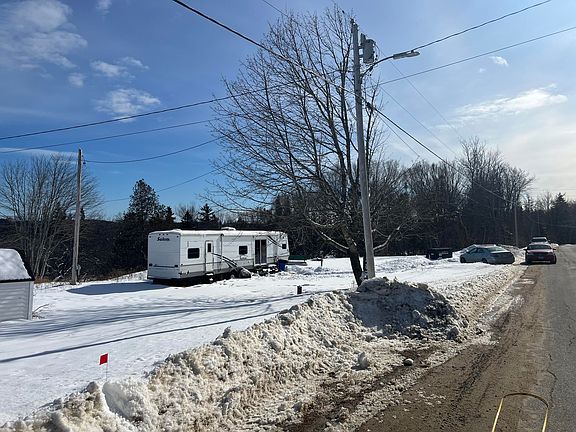 3rd image of 272 Looks Point Road