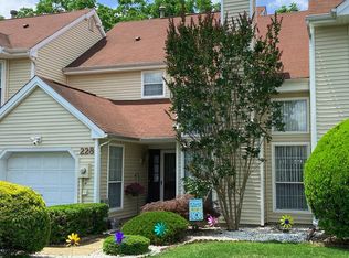 228 Daffodil Dr, Freehold, NJ 07728