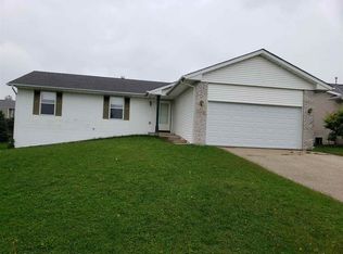 3215 Citadel Dr, Rockford, IL 61109