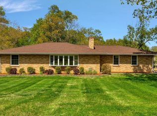 519 Kehrs Mill Rd, Ballwin, MO 63011