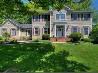 2433 Woodacre Dr, Hudson, OH