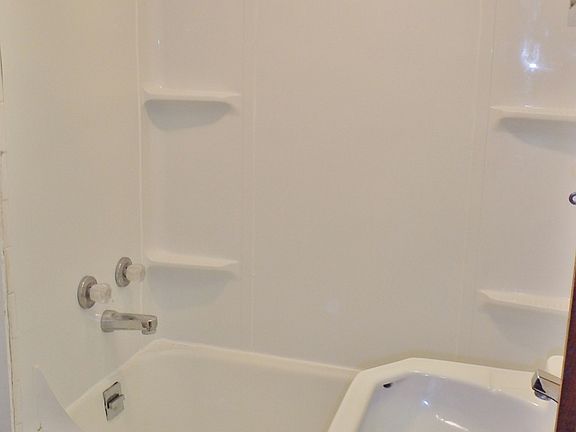 3rd image of 412 W Foster Ave #A
