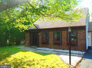 11 Ruhl Dr, Perkasie, PA 18944