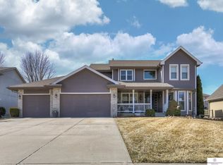 13710 S 18th St, Bellevue, NE 68123