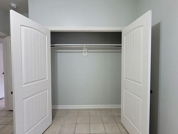 3rd image of 409 E 3rd St APT 3