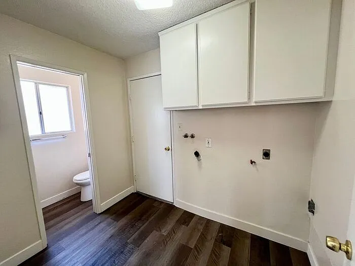 2163 Missouri St — Photo 14