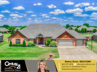 7843 Lindsay Ln, Edmond, OK 73025