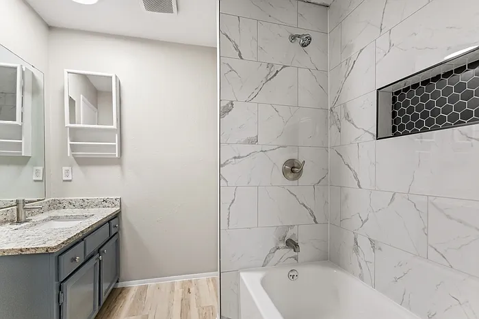 816 SE 14th St — Photo 7