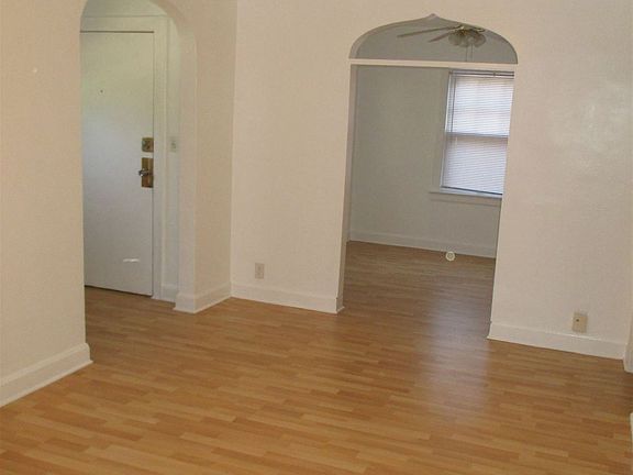 3215 E 16th, Living Room (2)