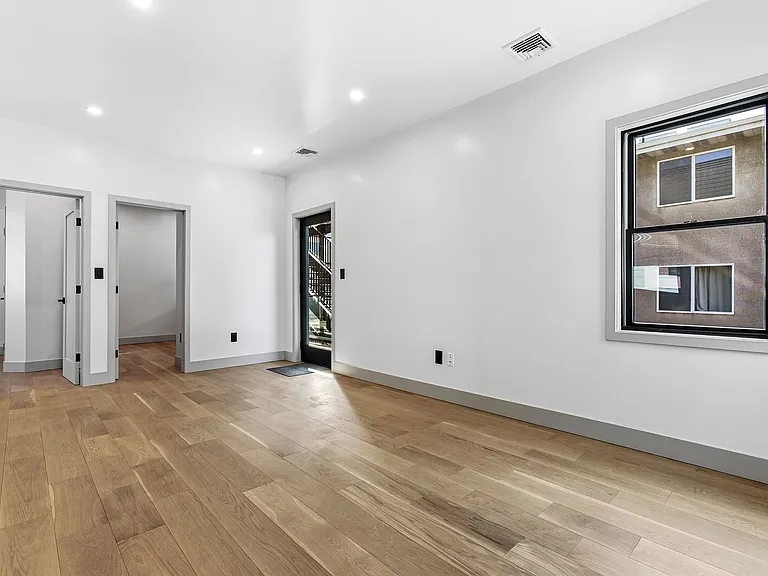 388 Warburton Ave #2 — Photo 7