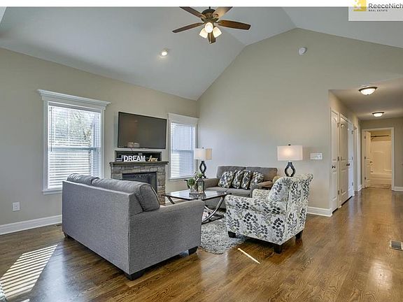 5th image of 11433 Yecker Ave