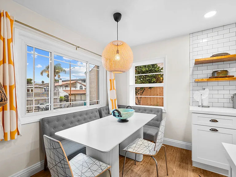 149 W Escalones — Photo 11