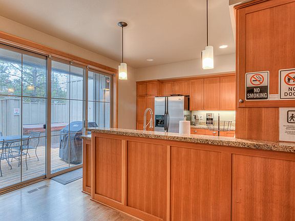 5th image of 57135 Evergreen Loop