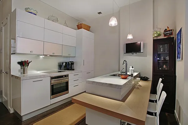 Rented by Corcoran | media 2