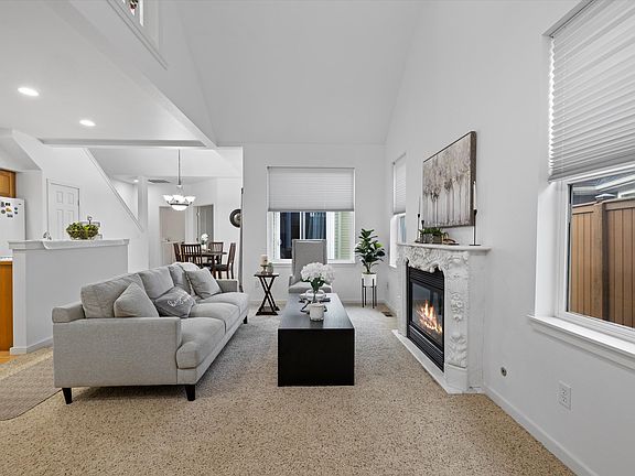2nd image of 1036 SE Garrison Village Way