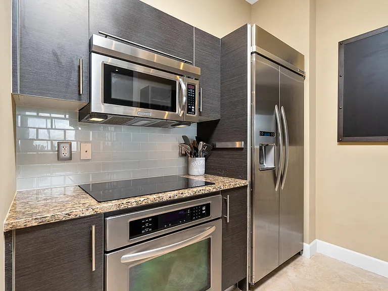 550 Okeechobee Blvd #MPH-16 — Photo 10
