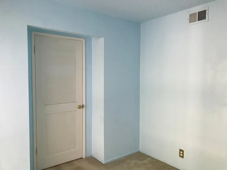 8148 Park Villa Cir — Photo 18