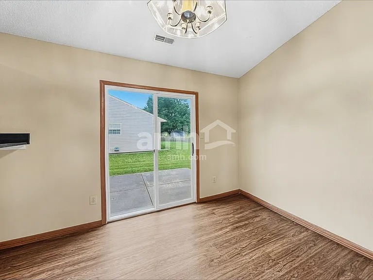8539 Coralberry Ln — Photo 5