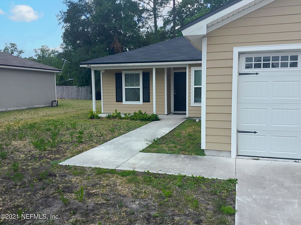 2nd image of 6918 Loris Ln