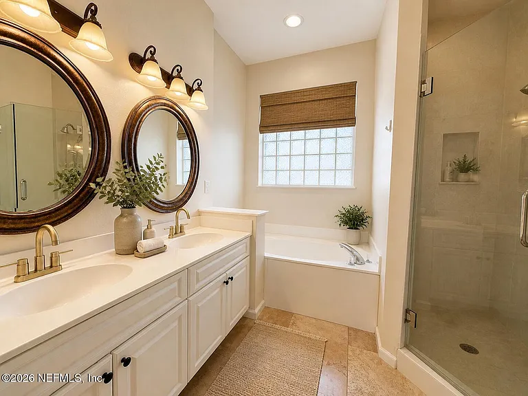 407 Augusta Cir — Photo 10