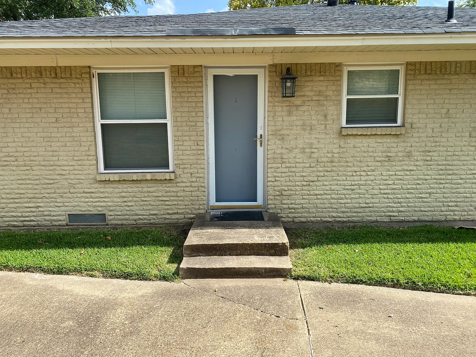 10809 Marchant Cir — Photo 4