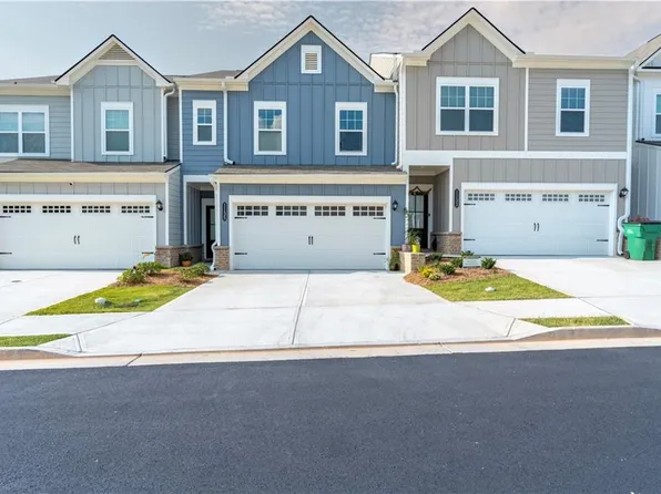 1135 Chastain Dr, Buford, GA 30518