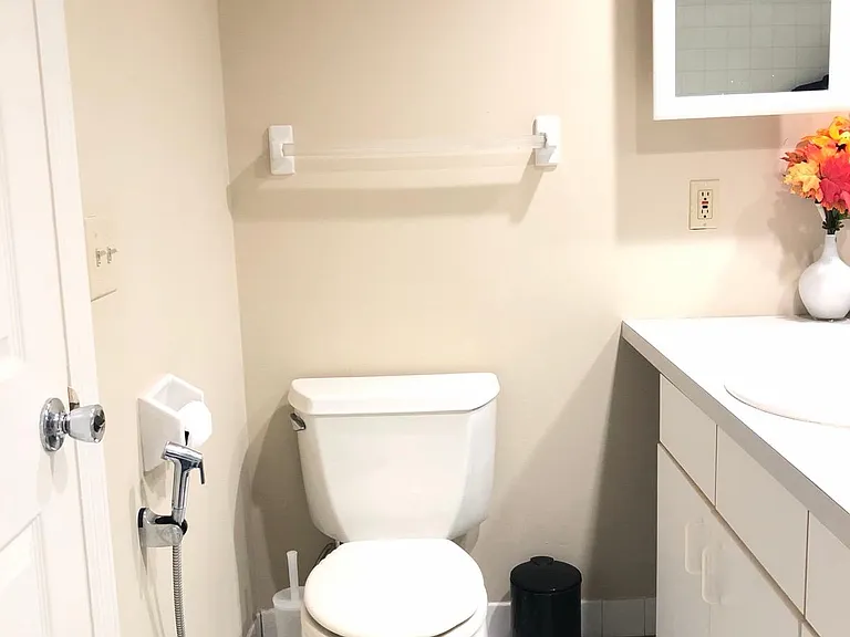 166 Surrey Ct #166 — Photo 13