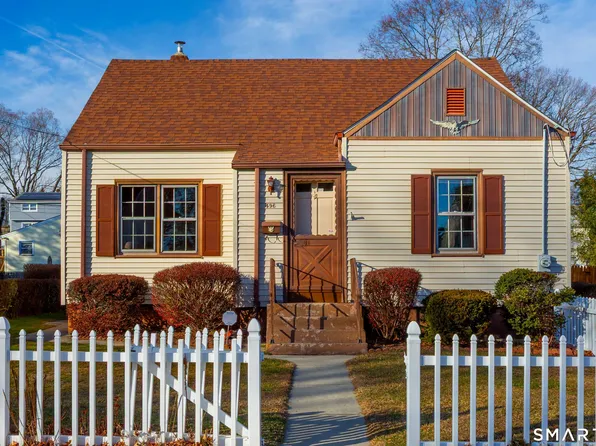 496 Burnsford Avenue, Bridgeport, CT 06606