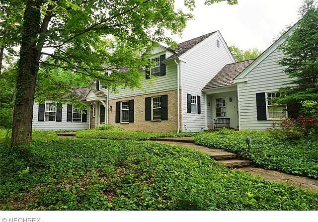 1st image of 70 Riverstone Dr