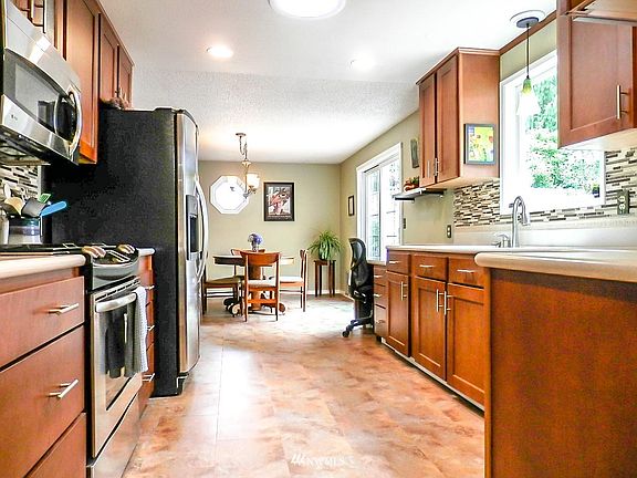 2nd image of 5515 17th Ave NE