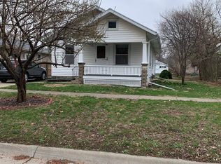 807 S 5th St, Fairfield, IA 52556