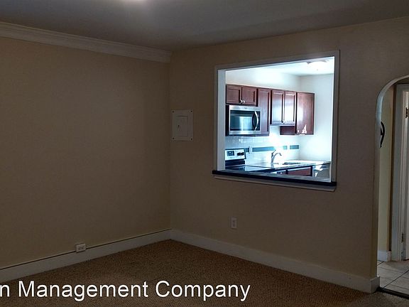 3rd image of 630 47th St #B
