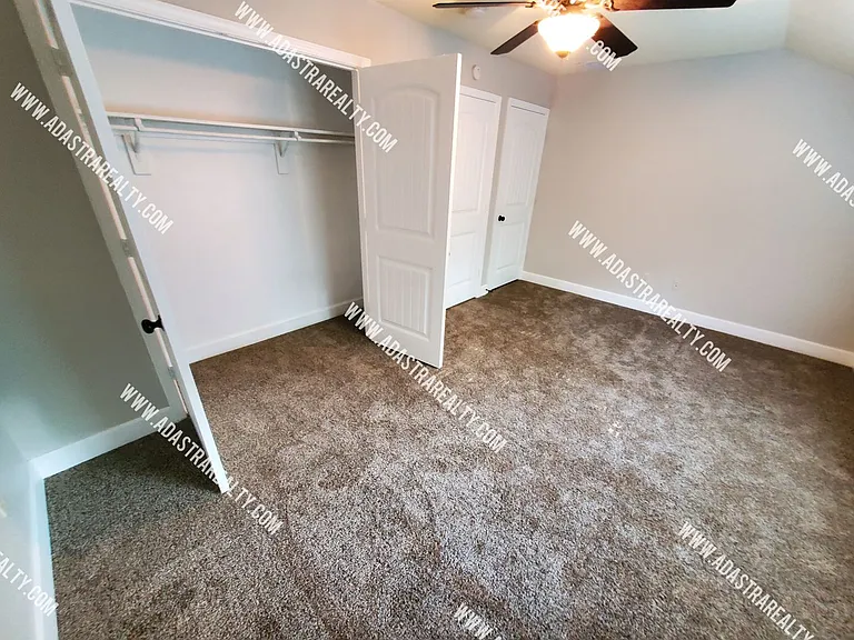 8318 N Spruce Ave — Photo 7