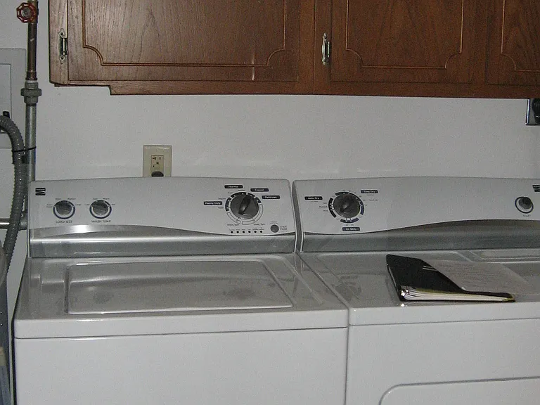 419 N Davis Ave #2 — Photo 4