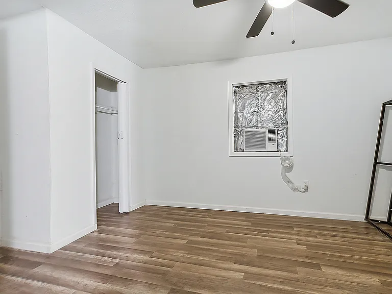1836 Plaza Dr — Photo 15