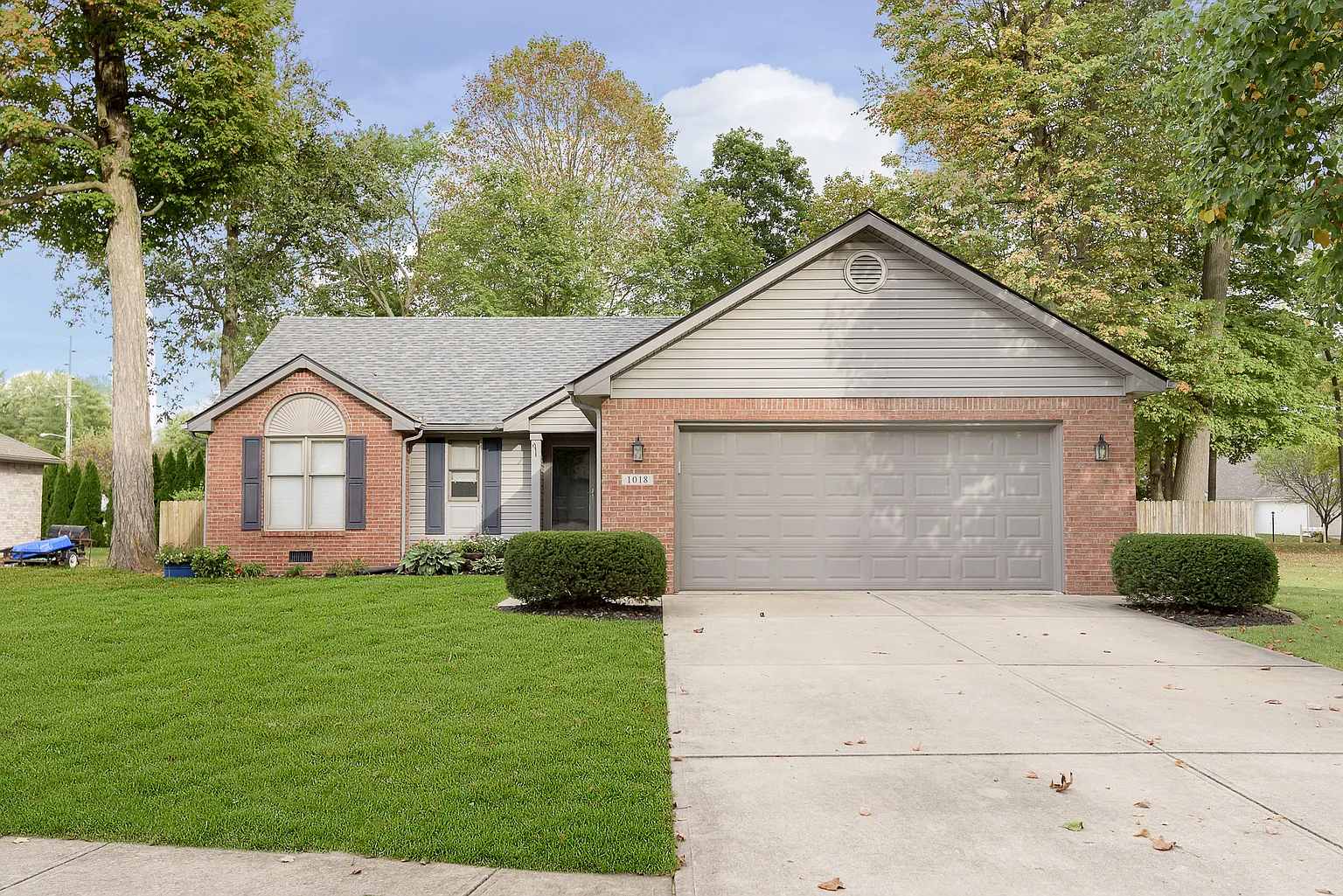 1018 Evergreen Ct photo 1