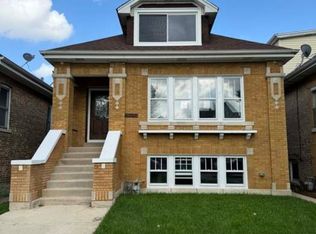 (Undisclosed Address), Berwyn, IL 60402