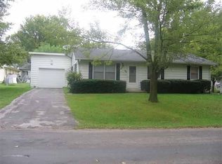 202 Parker St, La Monte, MO 65337
