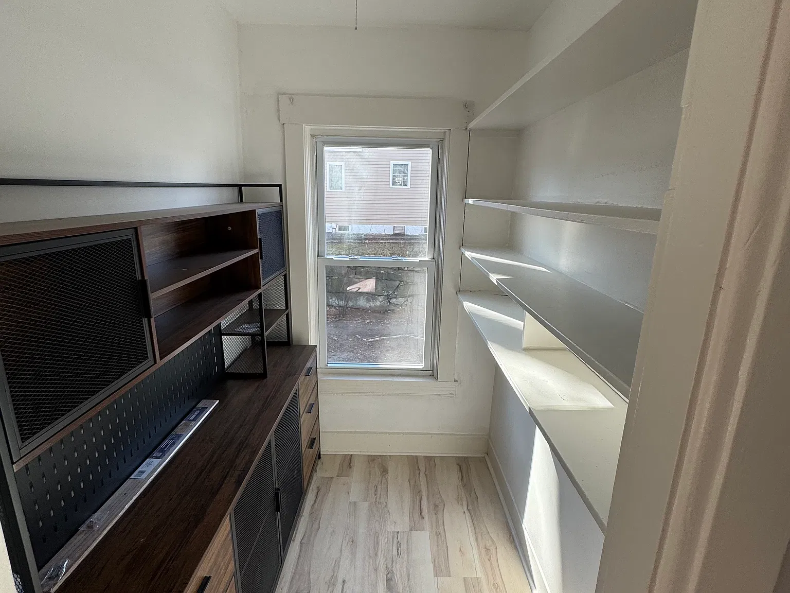 3 bed, 1.0 bath, $2,800 — Photo 3