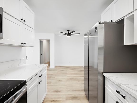 5th image of 621 San Vicente Blvd #106