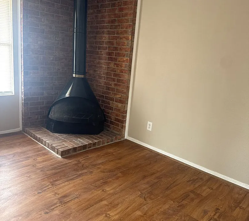 2604 Miguel Pl