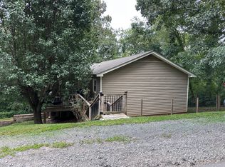 157 Highland Ter, Clyde, NC 28721